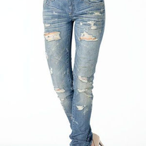 DESTROYED JEANS
